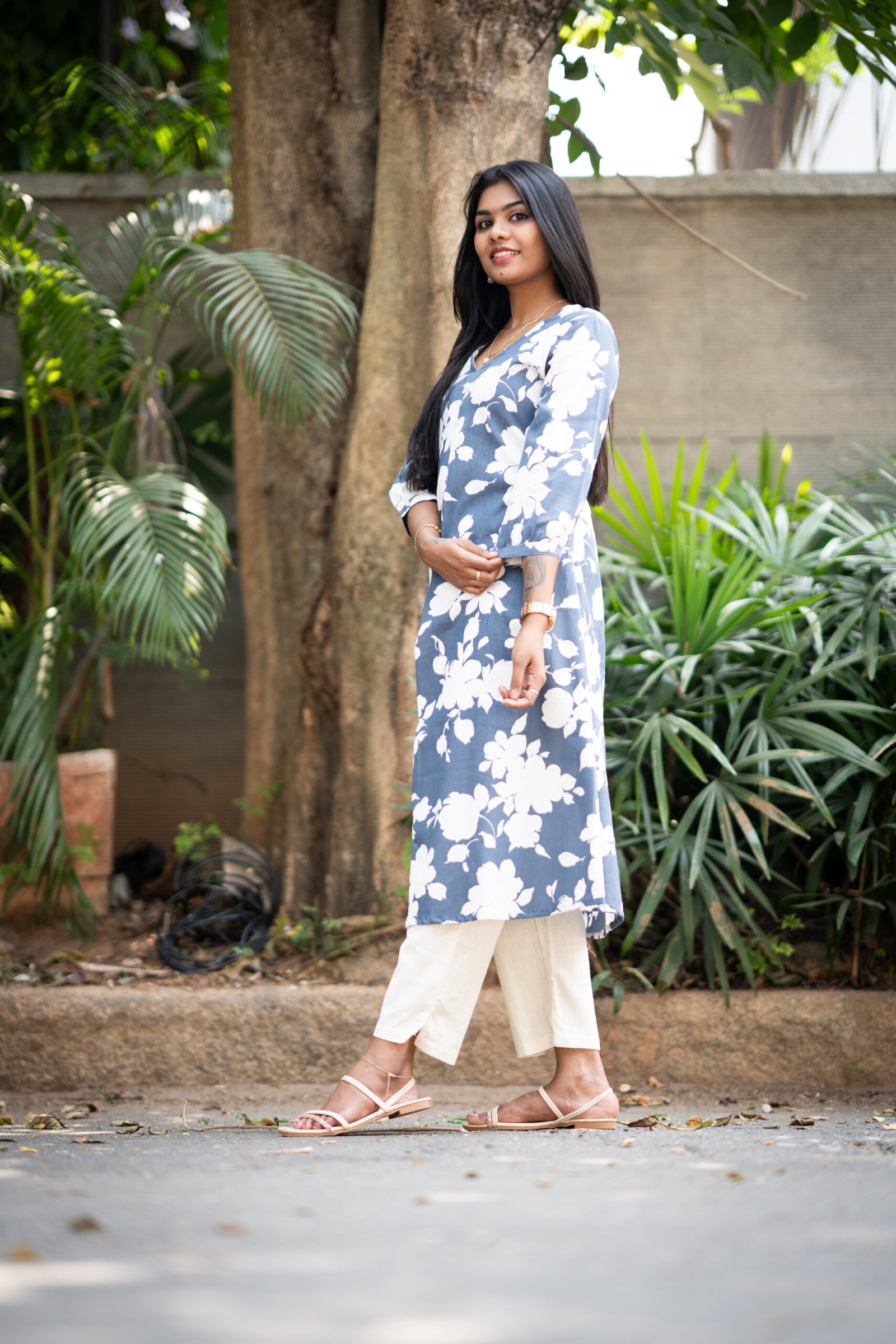 Gizia - Muted Blue Kurti Set - Image 3